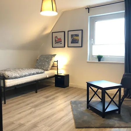 Apartment 3 Fuer Bis 5 Personen-wlan- Pakplatz Bielefeld