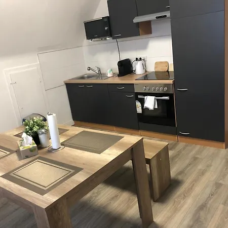 Apartment 3 Fuer Bis 5 Personen-wlan- Pakplatz