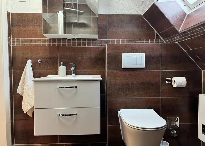 Apartament 3 Fuer 5 Personen-wlan - Pakplatz Bielefeld